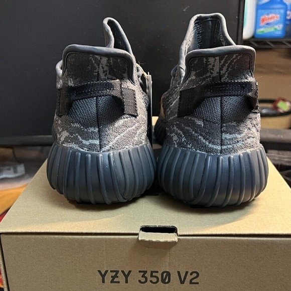 Yeezy Boost 350 V2 Low MX Dark Salt  ID4811